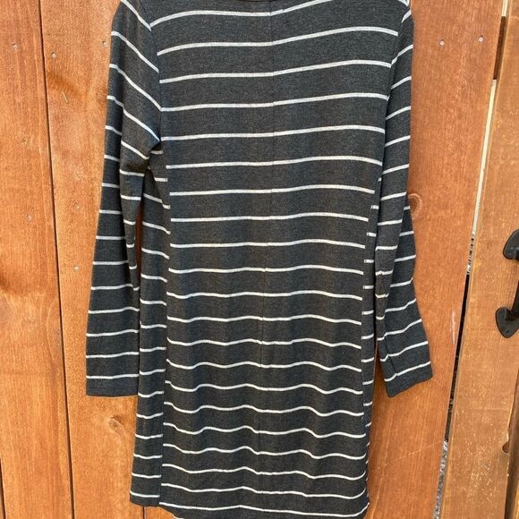 Lou & Grey‎ Striped Sweater Dress - Picture 5 of 9